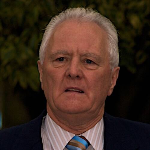 John McFalll: سیاستمدار و رئیس سابقه کمیته خزانهداری مجلس عوام اسکاتلند