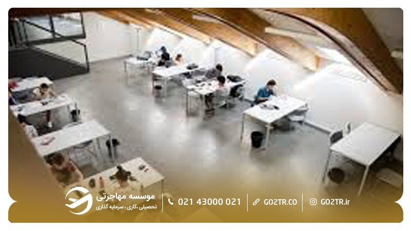 سالن مطالعه دانشگاه فرارا ایتالیا