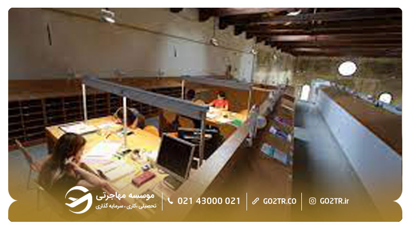 سالن مطالعه دانشگاه فرارا ایتالیا