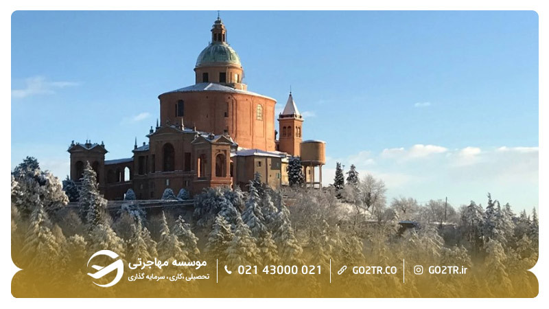 شهر بولونیا ایتالیا در زمستان