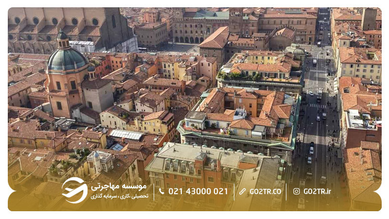 شهر بولونیا ایتالیا در تابستان