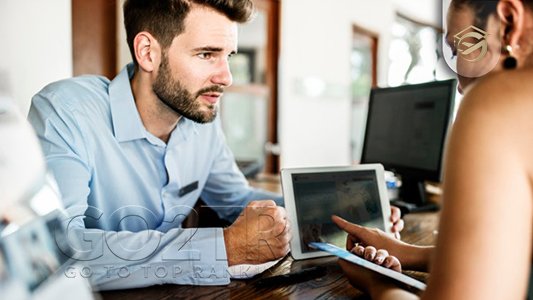 خدمات بانکی و مالی برای گردشگران در چک